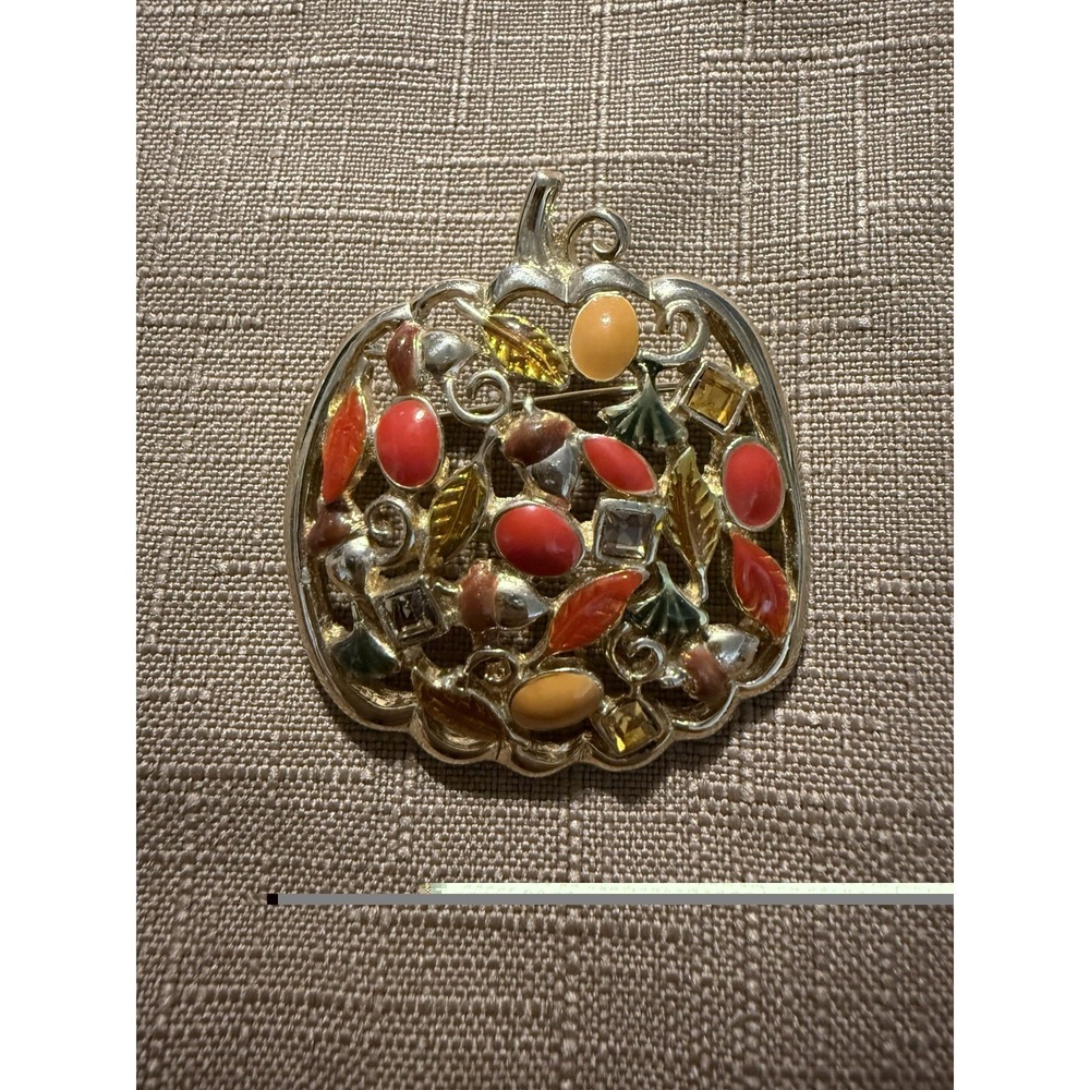 Pumpkin Halloween Brooch October Fall Pin enamel Gold Tone Signed OTC